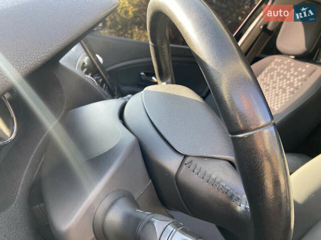 Черный Рено Меган, объемом двигателя 1.5 л и пробегом 236 тыс. км за 7500 $, фото 36 на Automoto.ua