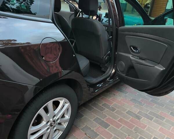 Черный Рено Меган, объемом двигателя 1.46 л и пробегом 270 тыс. км за 9300 $, фото 6 на Automoto.ua