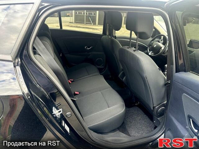 Черный Рено Меган, объемом двигателя 1.5 л и пробегом 245 тыс. км за 7900 $, фото 6 на Automoto.ua