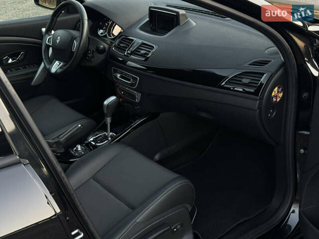 Черный Рено Меган, объемом двигателя 1.5 л и пробегом 240 тыс. км за 8950 $, фото 77 на Automoto.ua