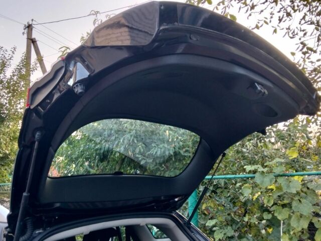 Черный Рено Меган, объемом двигателя 1.5 л и пробегом 233 тыс. км за 8900 $, фото 20 на Automoto.ua