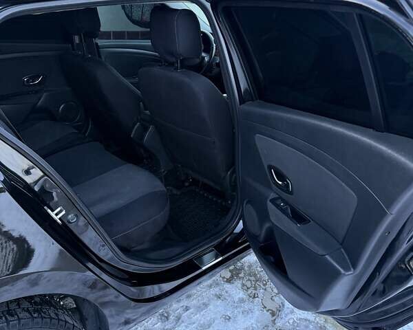 Черный Рено Меган, объемом двигателя 1.46 л и пробегом 321 тыс. км за 7700 $, фото 15 на Automoto.ua