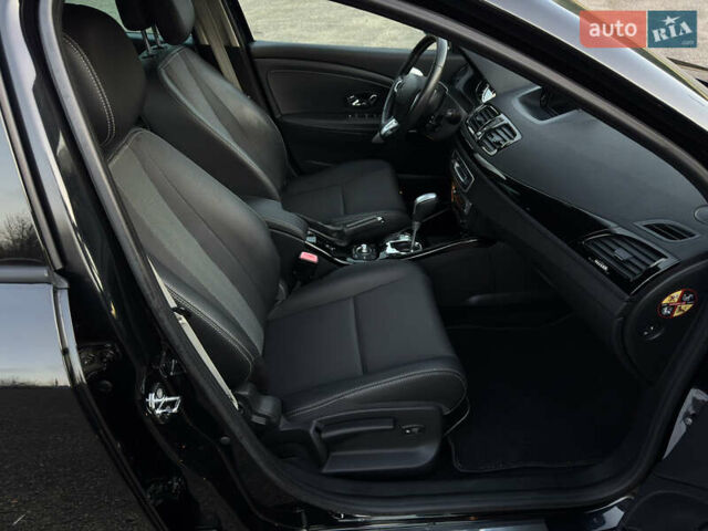 Черный Рено Меган, объемом двигателя 1.5 л и пробегом 240 тыс. км за 8950 $, фото 79 на Automoto.ua