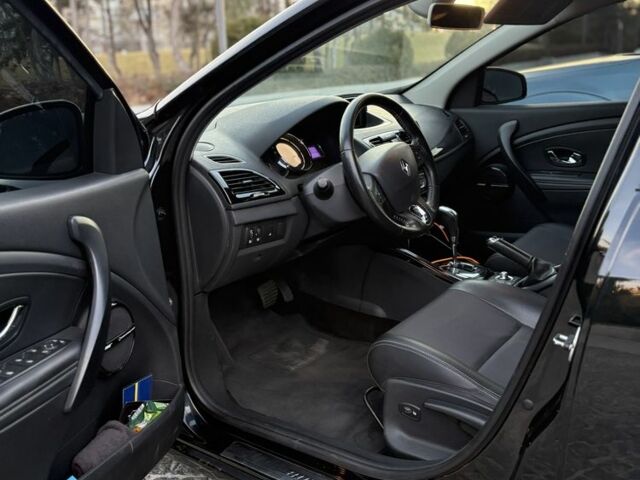 Черный Рено Меган, объемом двигателя 1.5 л и пробегом 197 тыс. км за 8350 $, фото 15 на Automoto.ua