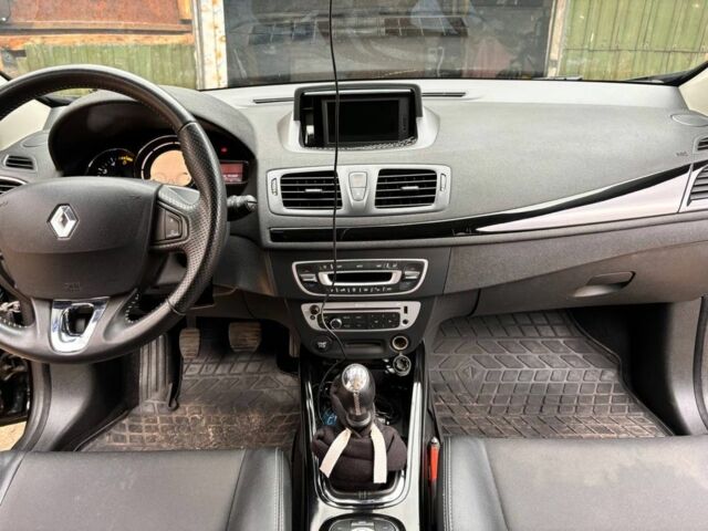 Черный Рено Меган, объемом двигателя 1.6 л и пробегом 227 тыс. км за 9000 $, фото 6 на Automoto.ua