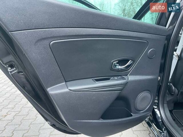 Черный Рено Меган, объемом двигателя 1.5 л и пробегом 214 тыс. км за 8800 $, фото 77 на Automoto.ua