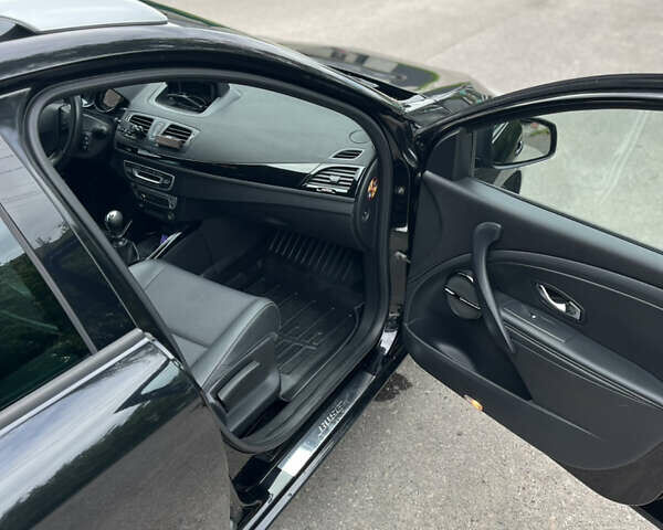 Черный Рено Меган, объемом двигателя 1.4 л и пробегом 270 тыс. км за 8500 $, фото 10 на Automoto.ua