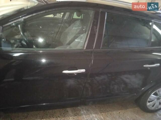 Черный Рено Меган, объемом двигателя 1.5 л и пробегом 247 тыс. км за 8300 $, фото 6 на Automoto.ua