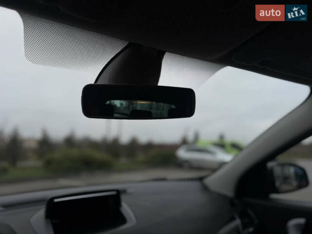 Черный Рено Меган, объемом двигателя 1.5 л и пробегом 237 тыс. км за 9300 $, фото 49 на Automoto.ua