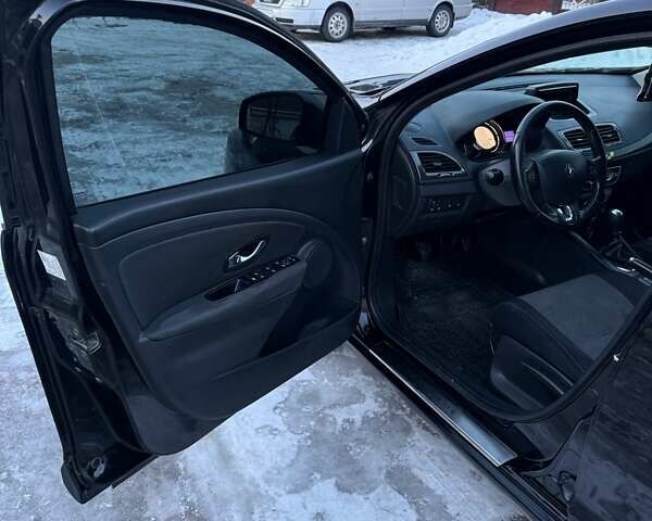 Черный Рено Меган, объемом двигателя 1.46 л и пробегом 321 тыс. км за 7700 $, фото 8 на Automoto.ua