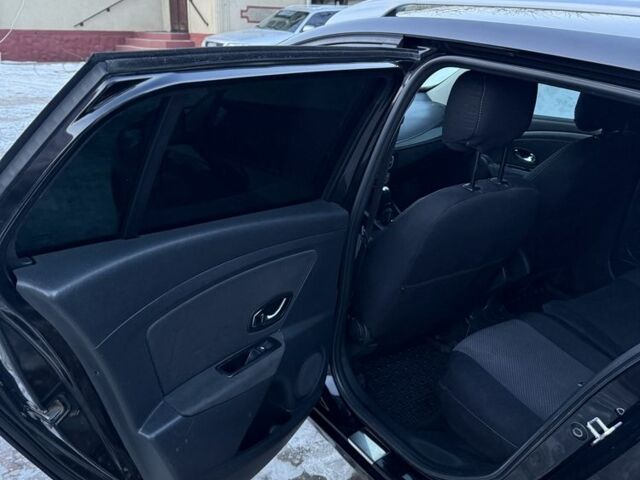 Черный Рено Меган, объемом двигателя 1.5 л и пробегом 321 тыс. км за 7700 $, фото 16 на Automoto.ua