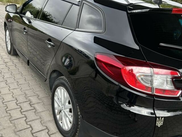 Черный Рено Меган, объемом двигателя 1.5 л и пробегом 345 тыс. км за 8300 $, фото 3 на Automoto.ua