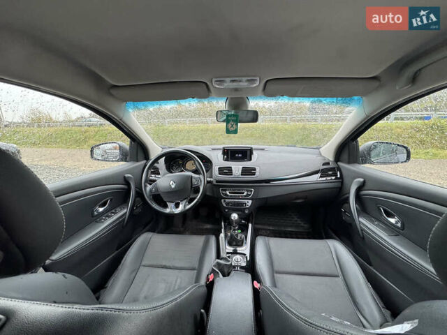 Черный Рено Меган, объемом двигателя 1.5 л и пробегом 280 тыс. км за 8600 $, фото 4 на Automoto.ua