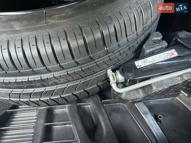 Чорний Рено Меган, об'ємом двигуна 1.5 л та пробігом 264 тис. км за 9300 $, фото 24 на Automoto.ua