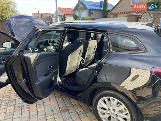 Черный Рено Меган, объемом двигателя 1.48 л и пробегом 308 тыс. км за 8200 $, фото 7 на Automoto.ua