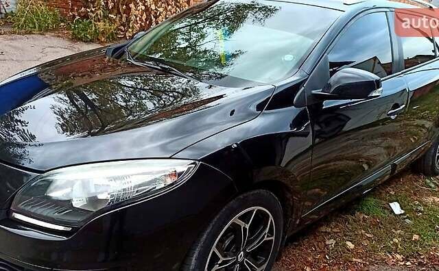Чорний Рено Меган, об'ємом двигуна 1.5 л та пробігом 230 тис. км за 7800 $, фото 3 на Automoto.ua