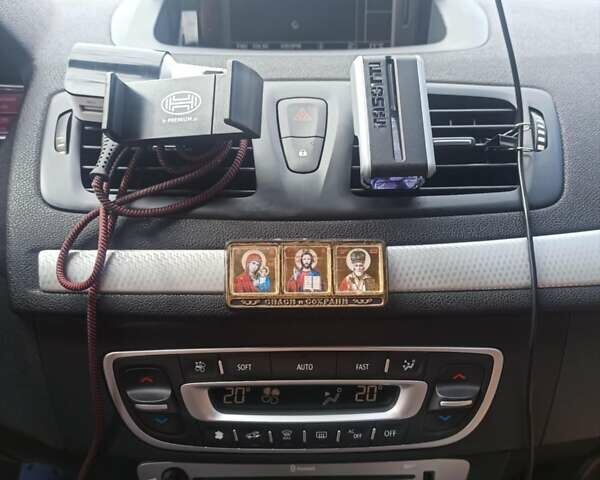 Черный Рено Меган, объемом двигателя 1.46 л и пробегом 228 тыс. км за 9400 $, фото 31 на Automoto.ua