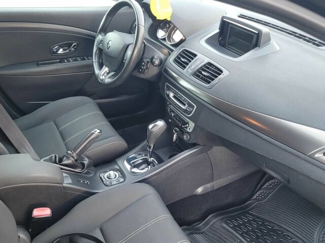 Рено Меган 2013 в Сумах на Automoto.ua Черный Рено Меган, объемом двигателя 1.5 л и пробегом 224 тыс. км за 8400 $, фото 22 на Automoto.ua