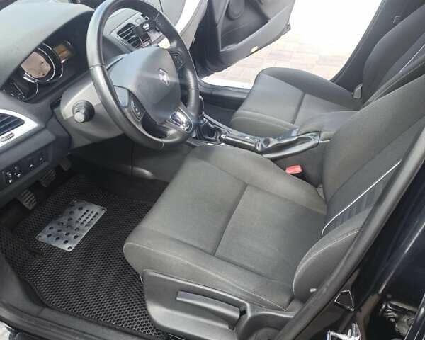Черный Рено Меган, объемом двигателя 1.46 л и пробегом 228 тыс. км за 9400 $, фото 8 на Automoto.ua