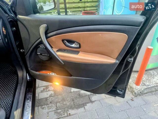 Черный Рено Меган, объемом двигателя 1.5 л и пробегом 235 тыс. км за 10500 $, фото 24 на Automoto.ua
