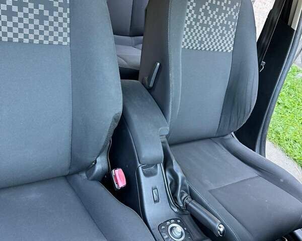 Черный Рено Меган, объемом двигателя 1.5 л и пробегом 197 тыс. км за 6800 $, фото 2 на Automoto.ua