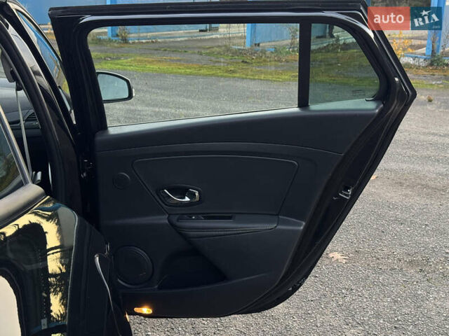 Черный Рено Меган, объемом двигателя 1.5 л и пробегом 240 тыс. км за 8950 $, фото 83 на Automoto.ua