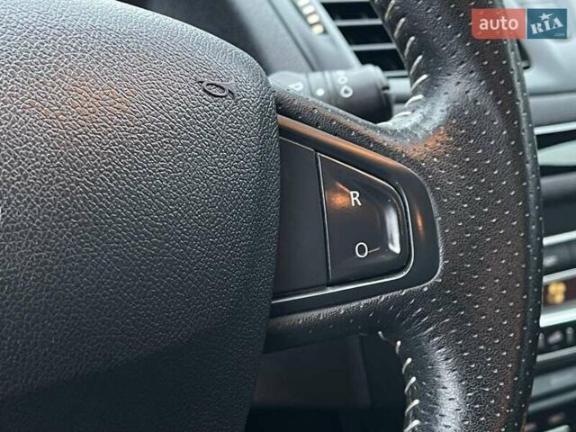 Черный Рено Меган, объемом двигателя 1.5 л и пробегом 214 тыс. км за 8800 $, фото 65 на Automoto.ua