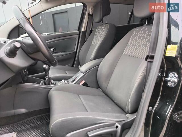 Черный Рено Меган, объемом двигателя 1.5 л и пробегом 248 тыс. км за 9540 $, фото 24 на Automoto.ua