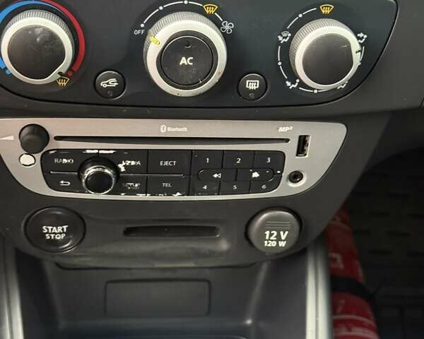 Черный Рено Меган, объемом двигателя 1.46 л и пробегом 154 тыс. км за 6800 $, фото 23 на Automoto.ua