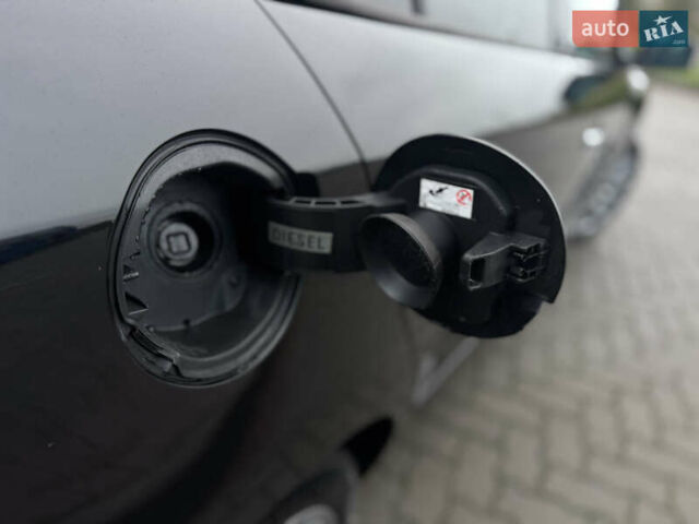 Черный Рено Меган, объемом двигателя 1.5 л и пробегом 237 тыс. км за 9300 $, фото 37 на Automoto.ua
