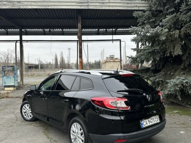 Черный Рено Меган, объемом двигателя 1.5 л и пробегом 260 тыс. км за 8600 $, фото 3 на Automoto.ua