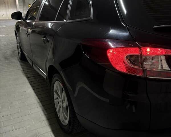 Рено Меган 2013 в Львове на Automoto.ua Черный Рено Меган, объемом двигателя 1.46 л и пробегом 248 тыс. км за 8500 $, фото 4 на Automoto.ua