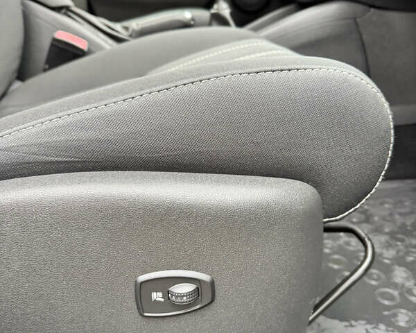 Черный Рено Меган, объемом двигателя 1.5 л и пробегом 101 тыс. км за 9499 $, фото 65 на Automoto.ua