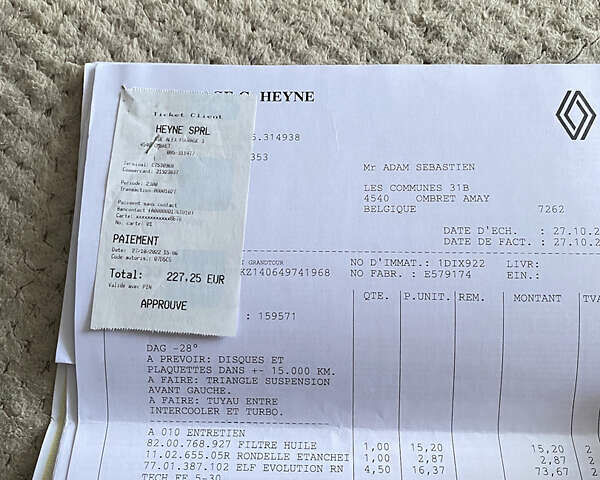 Черный Рено Меган, объемом двигателя 1.5 л и пробегом 230 тыс. км за 10480 $, фото 63 на Automoto.ua