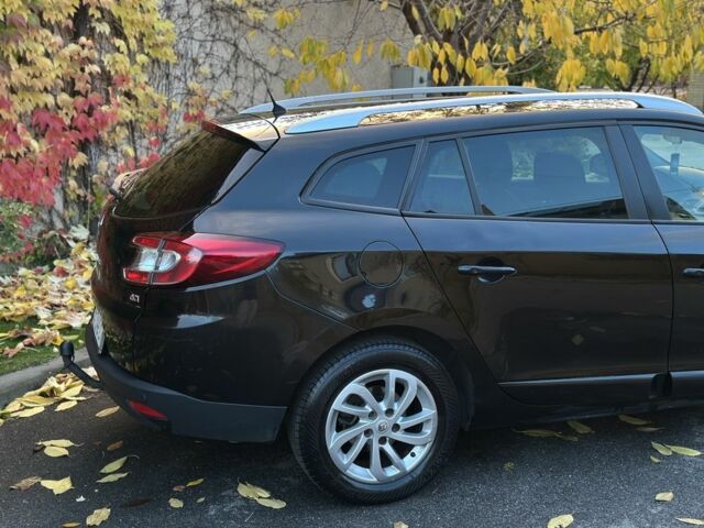 Черный Рено Меган, объемом двигателя 1.5 л и пробегом 200 тыс. км за 7600 $, фото 2 на Automoto.ua