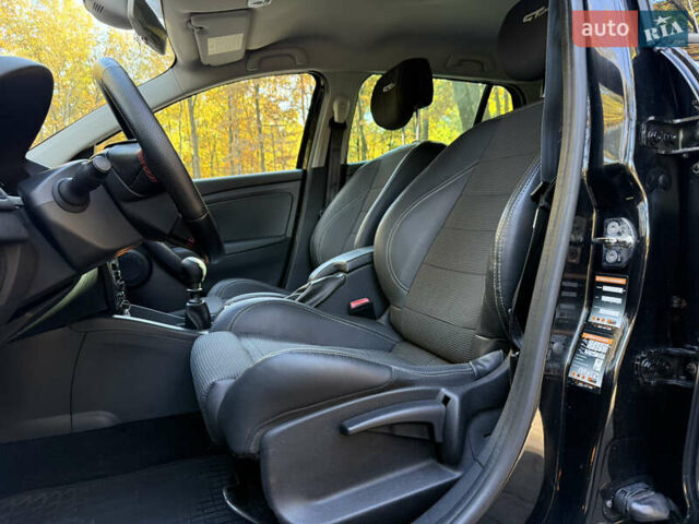 Черный Рено Меган, объемом двигателя 1.5 л и пробегом 244 тыс. км за 8800 $, фото 33 на Automoto.ua