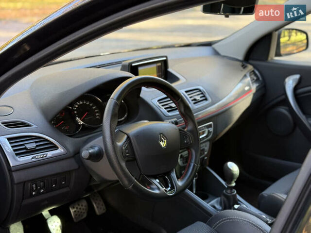 Черный Рено Меган, объемом двигателя 1.5 л и пробегом 244 тыс. км за 8800 $, фото 31 на Automoto.ua