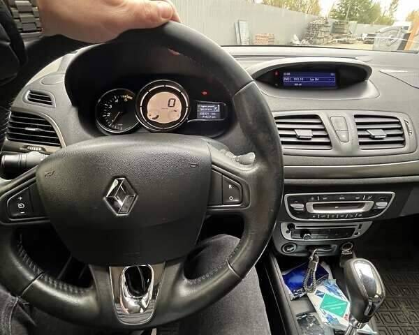 Чорний Рено Меган, об'ємом двигуна 1.46 л та пробігом 308 тис. км за 7500 $, фото 5 на Automoto.ua