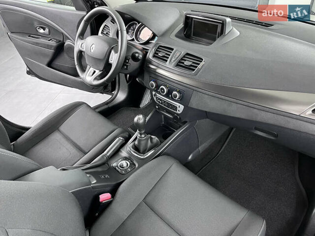 Чорний Рено Меган, об'ємом двигуна 1.6 л та пробігом 128 тис. км за 8900 $, фото 63 на Automoto.ua