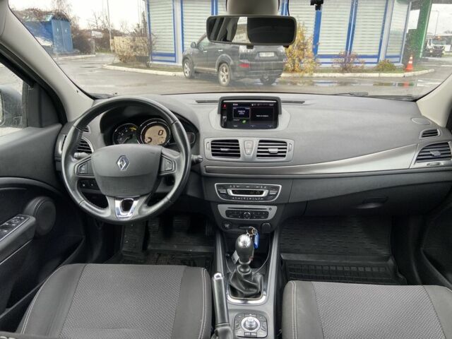 Черный Рено Меган, объемом двигателя 1.5 л и пробегом 220 тыс. км за 9400 $, фото 13 на Automoto.ua