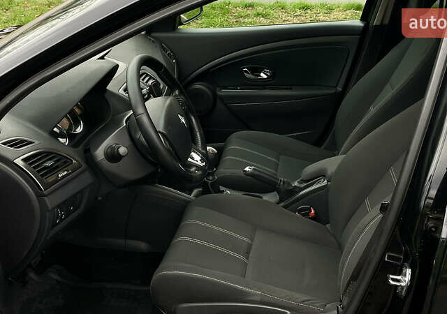 Черный Рено Меган, объемом двигателя 1.46 л и пробегом 318 тыс. км за 7500 $, фото 13 на Automoto.ua