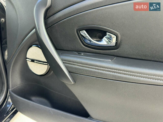 Чорний Рено Меган, об'ємом двигуна 1.5 л та пробігом 233 тис. км за 9850 $, фото 24 на Automoto.ua