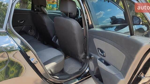 Черный Рено Меган, объемом двигателя 1.46 л и пробегом 306 тыс. км за 7000 $, фото 14 на Automoto.ua