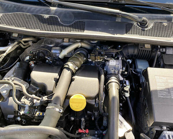 Черный Рено Меган, объемом двигателя 1.5 л и пробегом 230 тыс. км за 10480 $, фото 45 на Automoto.ua