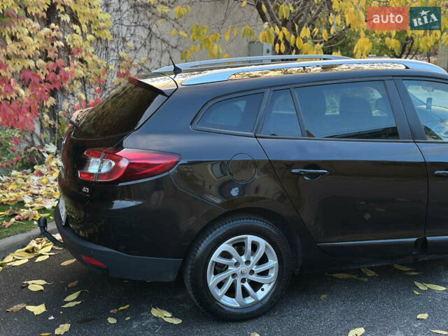 Черный Рено Меган, объемом двигателя 1.46 л и пробегом 286 тыс. км за 7600 $, фото 2 на Automoto.ua