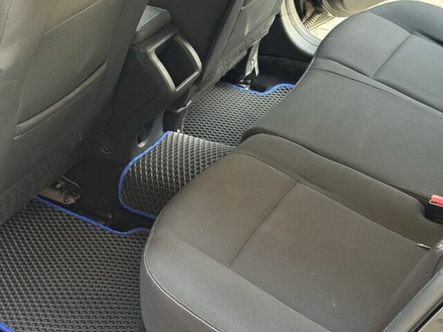 Черный Рено Меган, объемом двигателя 1.5 л и пробегом 297 тыс. км за 8199 $, фото 7 на Automoto.ua