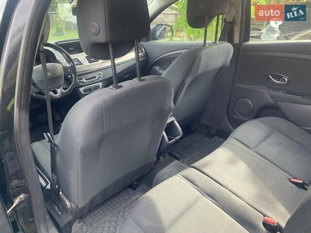 Чорний Рено Меган, об'ємом двигуна 1.46 л та пробігом 267 тис. км за 7000 $, фото 4 на Automoto.ua