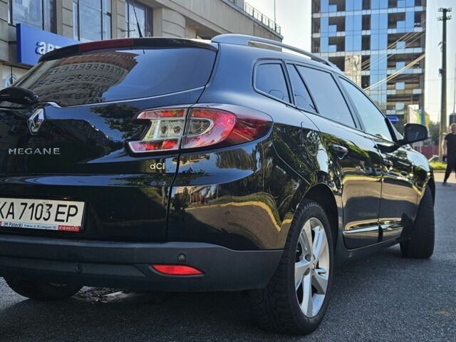 Черный Рено Меган, объемом двигателя 1.5 л и пробегом 318 тыс. км за 7400 $, фото 3 на Automoto.ua