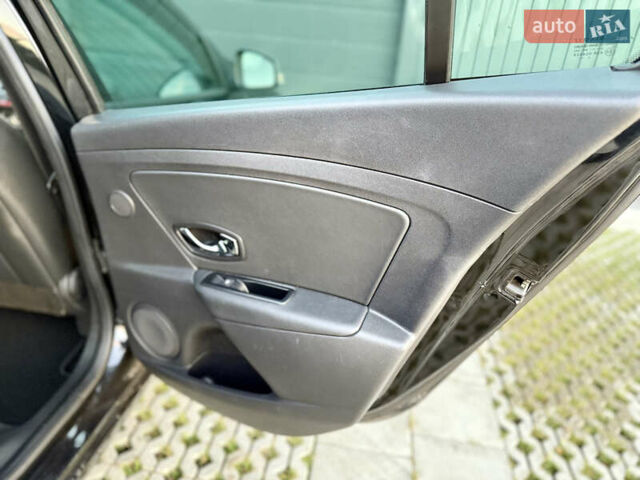 Чорний Рено Меган, об'ємом двигуна 1.5 л та пробігом 201 тис. км за 8700 $, фото 46 на Automoto.ua