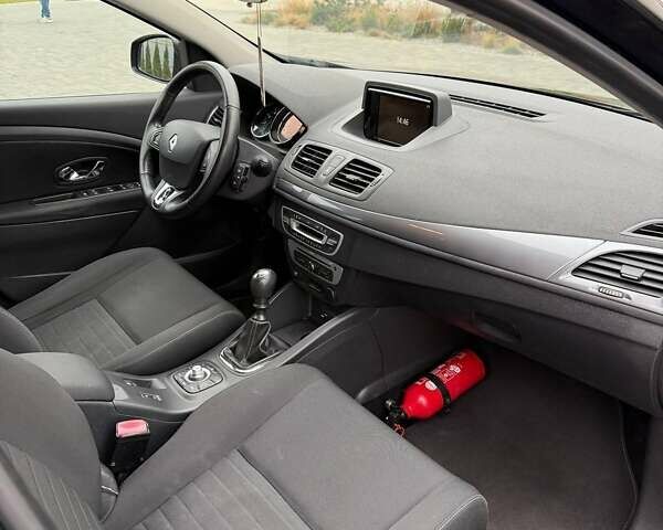 Черный Рено Меган, объемом двигателя 1.46 л и пробегом 233 тыс. км за 9500 $, фото 8 на Automoto.ua